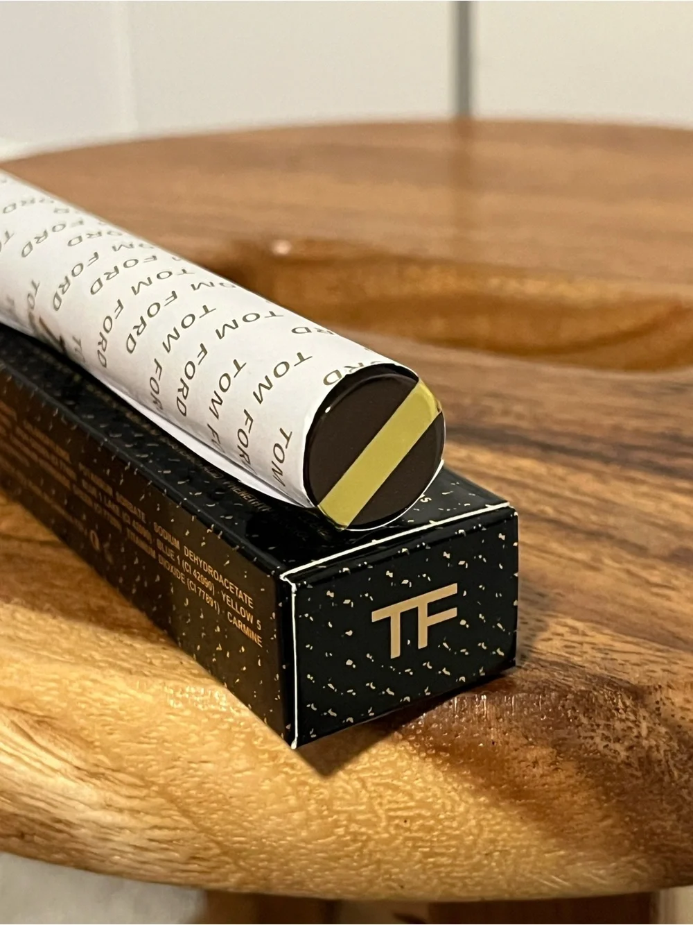 Tom Ford Black Ultra Length Mascara - Picture 4 of 4